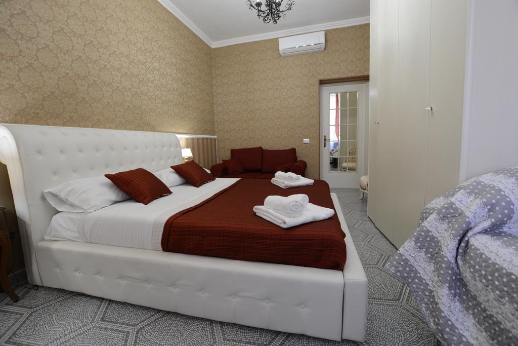 Pallacorda House * Roma